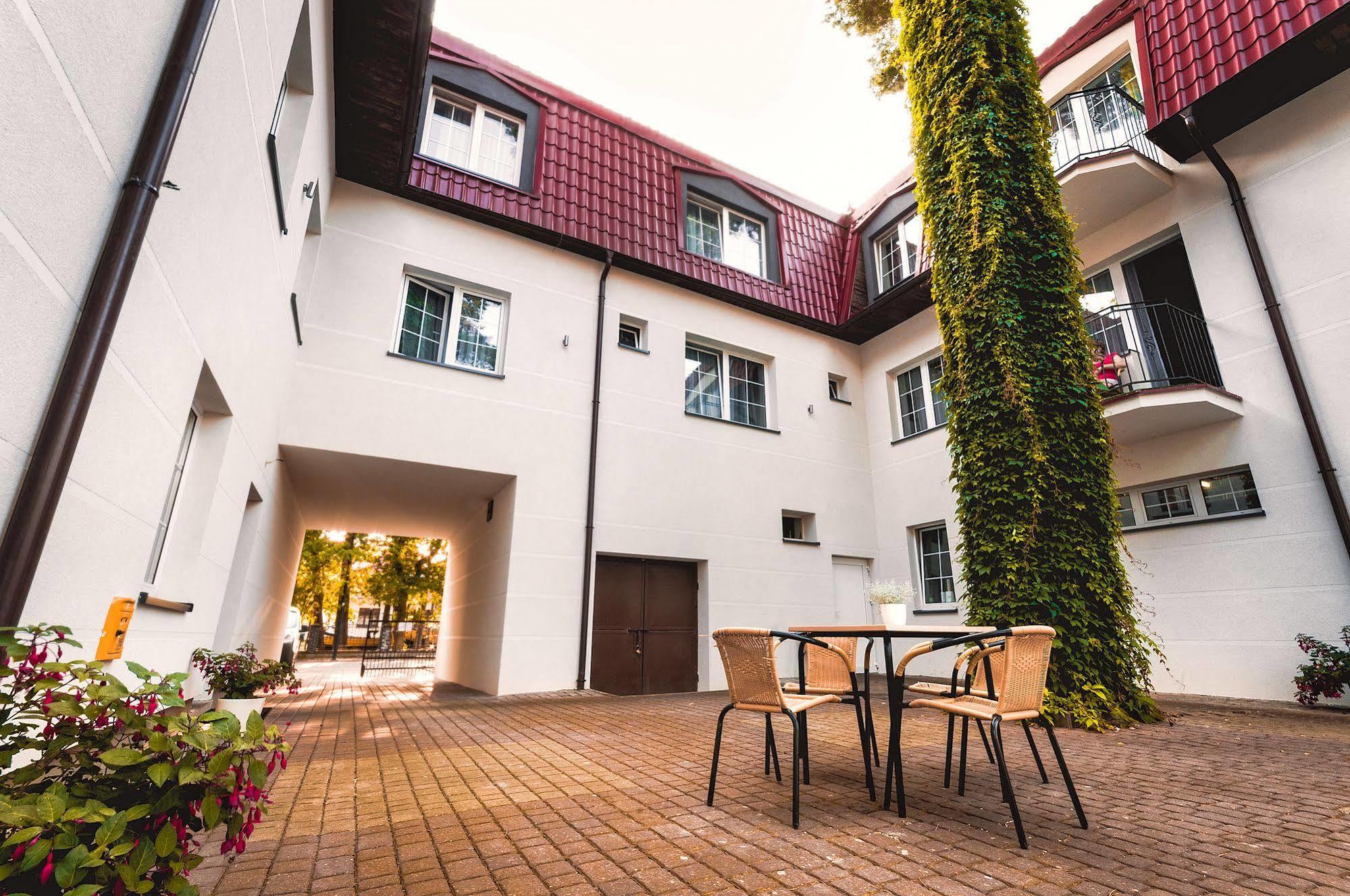 New Corner Hotel Niechorze Ngoại thất bức ảnh
