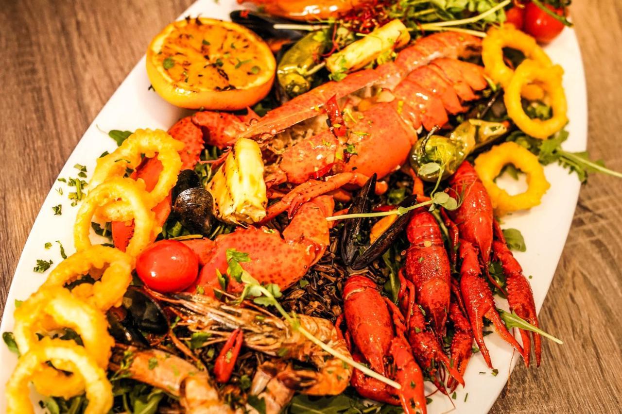 New Corner Hotel Niechorze Ngoại thất bức ảnh