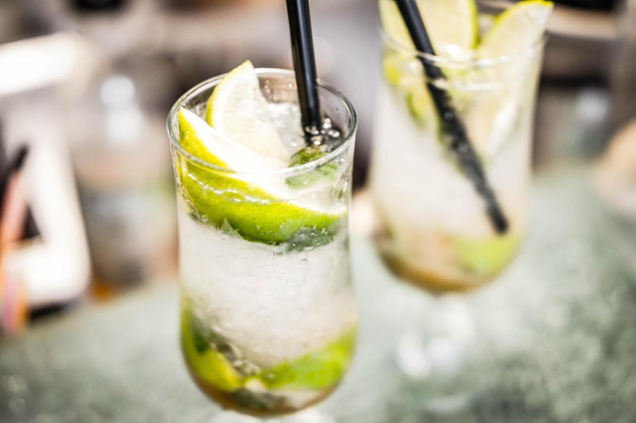 New Corner Hotel Niechorze Ngoại thất bức ảnh