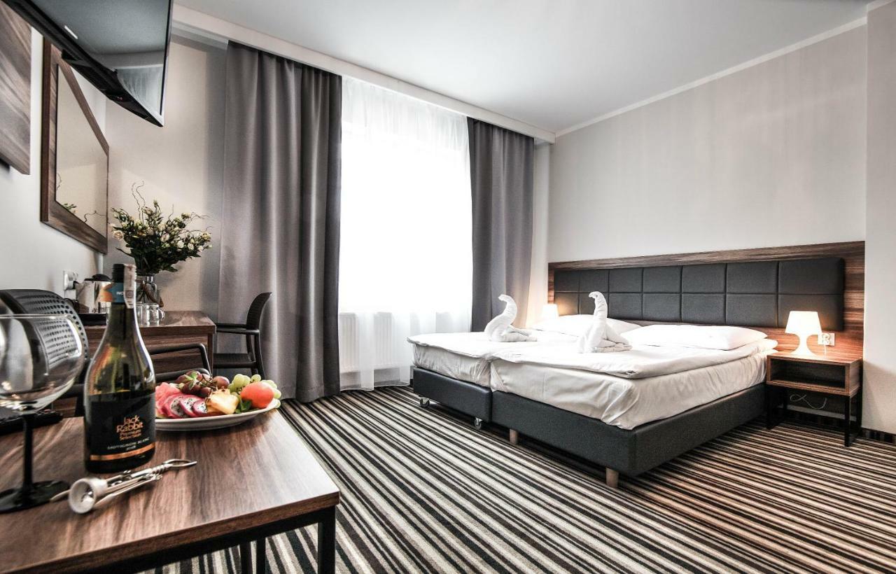 New Corner Hotel Niechorze Ngoại thất bức ảnh